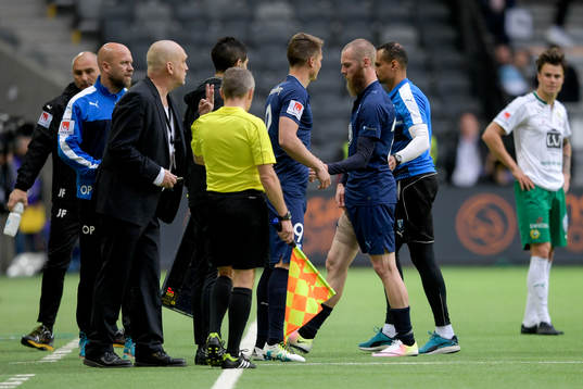 Malmö FFs Jo Inge Berget byts ut och Markus Rosenberg