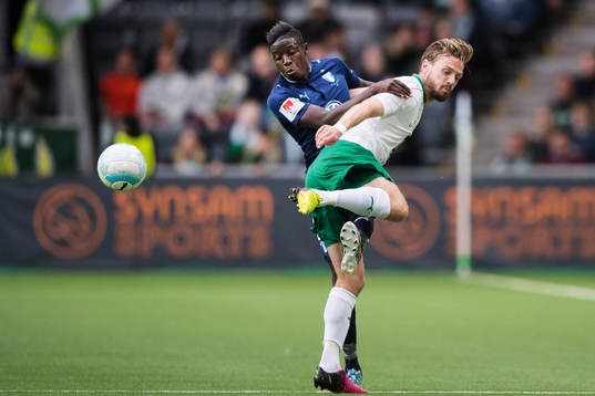 Malmö FFs Pa Konate och Hammarbys Arnor Smarason