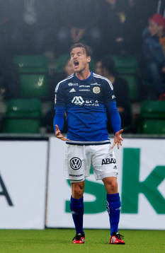 Sundsvalls Eric Larsson skriker ut sin frustration