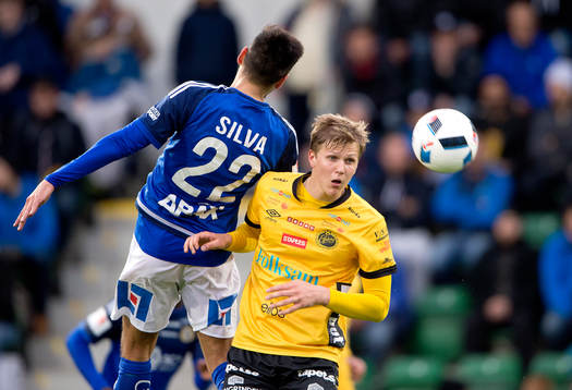 Elfsborgs Joakim Nilsson och Sundsvalls Stefan Silva