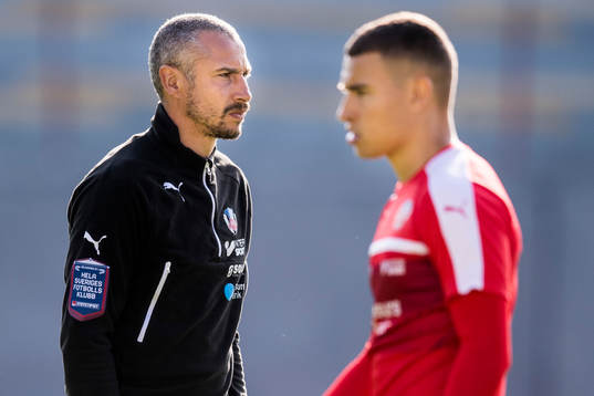 Helsingborgs manager Henrik Larsson och Jordan Larsson