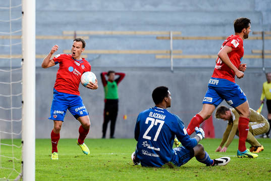 Helsingborgs Anton Wede jublar