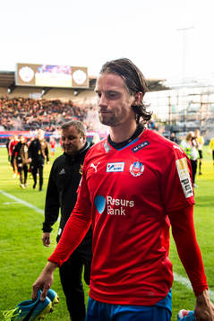 Helsingborgs Linus Hallenius deppar när han lämnar planen