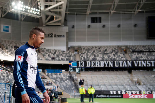 Djurgårdens Mathias Ranégie kliver in på planen