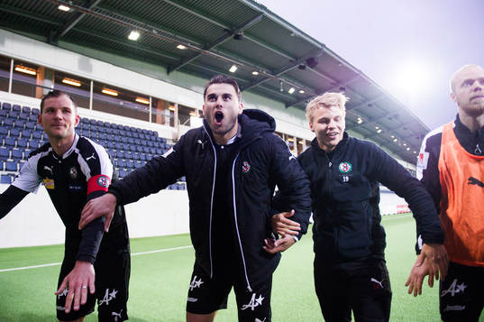 Örebros Robert Åhman Persson, Astrit Ajdarevic, Sebastian