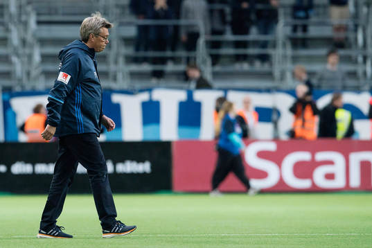 Djurgårdens tränare Per Olsson deppar