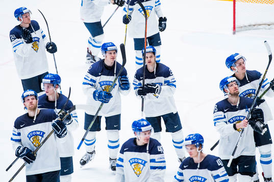 Finlands spelare tackar publiken