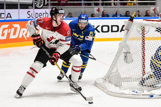 Kanadas Connor McDavid och Sveriges Jimmie Ericsson