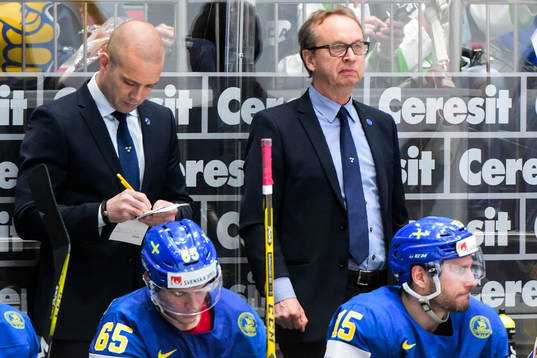 Sveriges assisterande tränare Johan Tornberg och