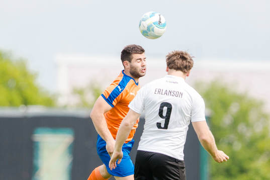 Vejbys Albin Subasic och Hittarps Felix Erlandsson i