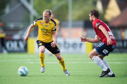 Frejs Pontus Åsbrink och Örgrytes Hannes Sahlin