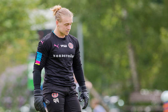 Hittarps målvakt Filip Bodenäs deppar