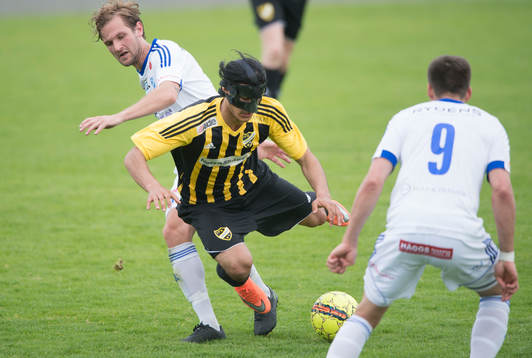 IFK Hässleholms Ameer Naseer i matchen i division 2 mellan