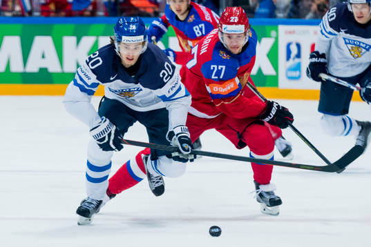Finlands Sebastian Aho och Rysslands Artemi Panarin