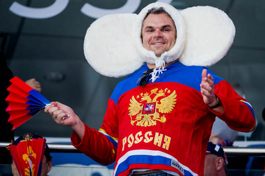 En rysk supporter på läktaren