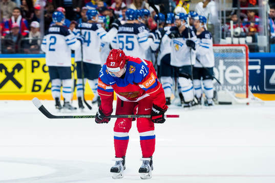 Rysslands Artemi Panarin deppar samtidigt som Finlands