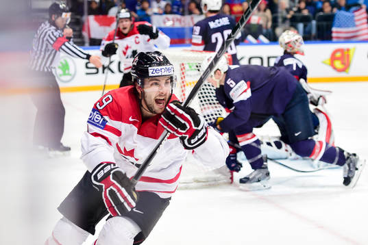 Kanadas Derick Brassard jublar