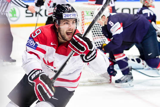 Kanadas Derick Brassard jublar