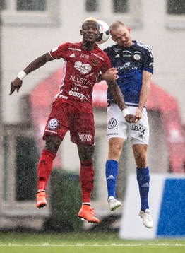 Östersunds Abdullahi Gero och Sundsvalls Marcus Danielson