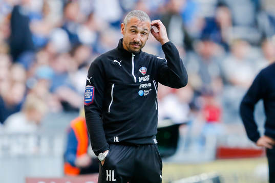 Helsingborgs manager Henrik Larsson deppar