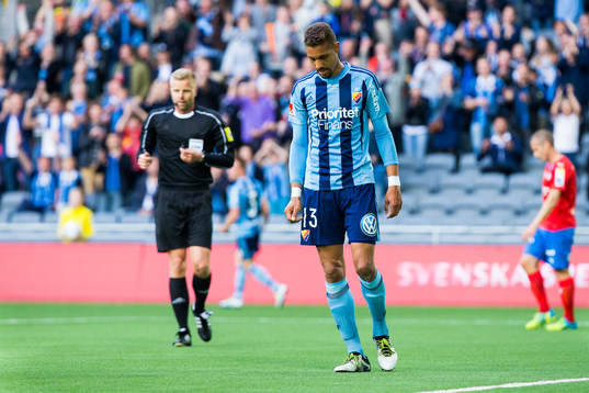 Djurgårdens Mathias Ranegie ser deppig ut