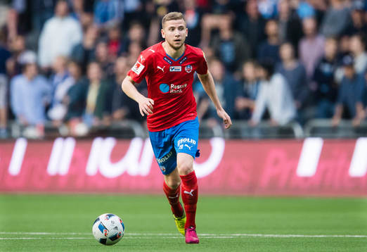 Helsingborgs Darijan Bojanic med bollen