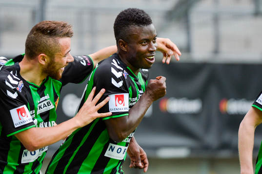 GAIS Kieron Cadogan jublar