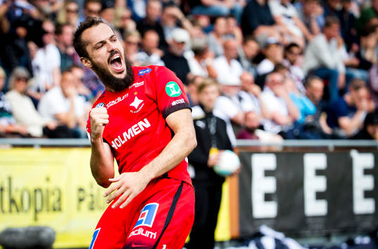Norrköpings Emir Kujovic gör 1-1 och jublar