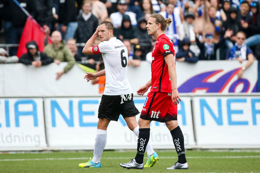 Örebros Robert Åhman Persson deppar
