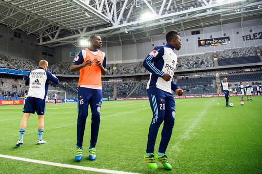Djurgårdens spelare värmer upp