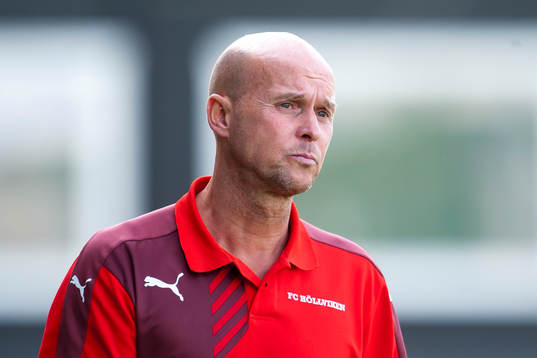 Höllvikens tränare Michael Sander