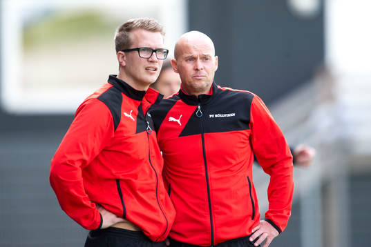 Höllvikens tränare Michael Sander