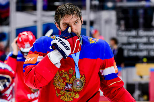 Rysslands Alexander Ovechkin får bronsmedaljen