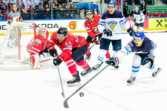 Kanadas Morgan Rielly och Finlands Sebastian Aho
