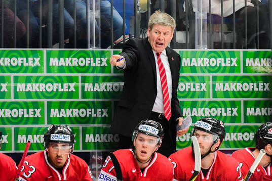 Kanadas förbundskapten Bill Peters