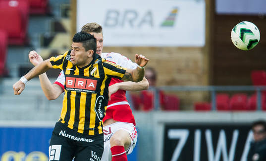 Häckens Paulo de Oliveira och Kalmars Viktor Elm