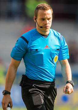 Domaren Kristoffer Karlsson