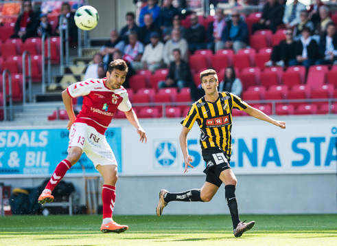 Kalmars Emin Nouri och Häckens Alexander Jeremejeff