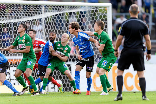 Halmstads Alexander Henningsson och Dalkurds Alexander