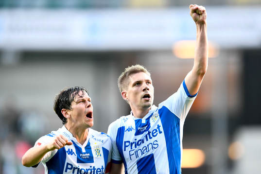 IFK Göteborgs Mads Albeck och Mikael Boman jublar