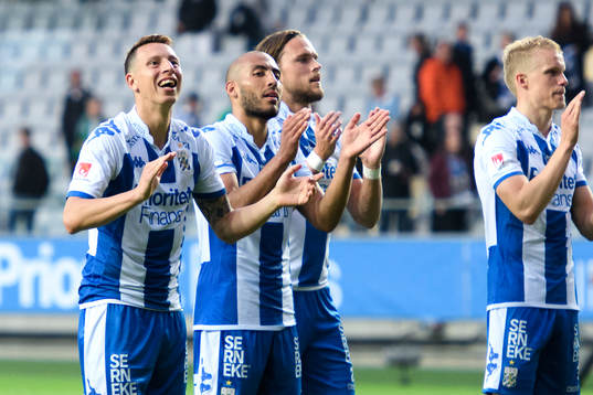 IFK Göteborgs Martin Smedberg Dalence tackar publiken
