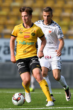Elfsborgs Simon Olsson och Kalmars Filip Sachpekidis