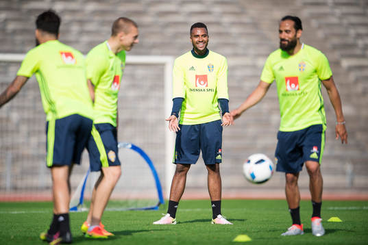 Sveriges Victor Nilsson Lindelöf, Isaak Kiese Thelin och