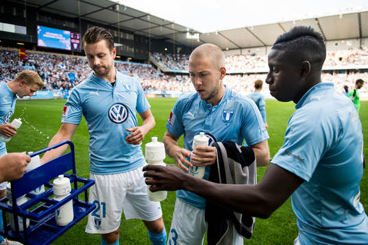 Malmö FFs Kari Arnason, Anton Tinnerholm och Pa Konate