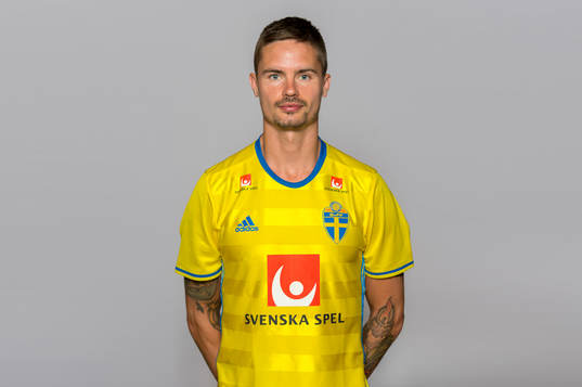 Mikael Lustig, spelare i Sveriges fotbollslandslag