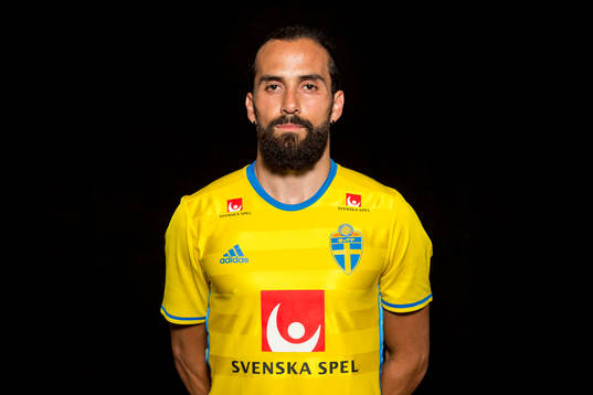 Erkan Zengin, spelare i Sveriges fotbollslandslag