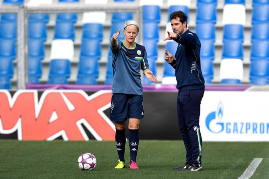 Bläddra bland fler bilder av Fotboll, Dam, Champions League, Träning, Wolfsburg