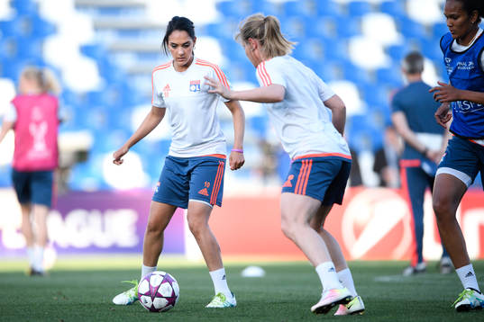 Lyons Louisa Necib