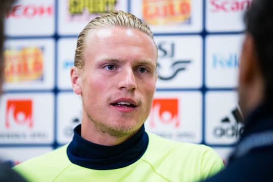 Oscar Hiljemark i mixed zone