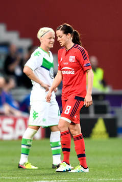 Wolfsburgs Nilla Fischer och Lyons Lotta Schelin